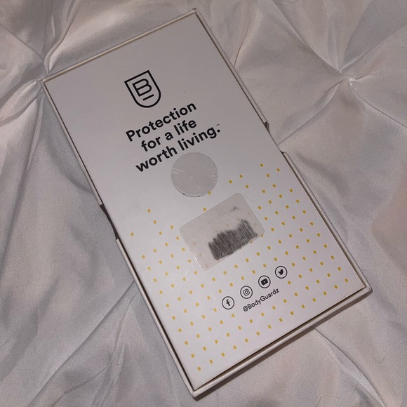 BRAND NEW Clear BodyGuardz Phone Case (for iPhone 12 Pro Max) - Picture 7 of 8